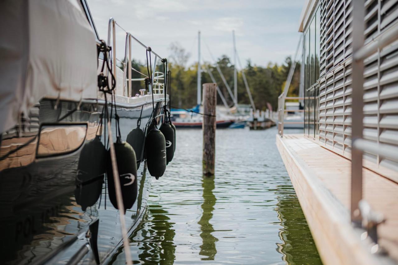 Schwimmendes Ferienhaus "Trinity" Ihr Seahome Auf Der Ostsee بيناموندا المظهر الخارجي الصورة