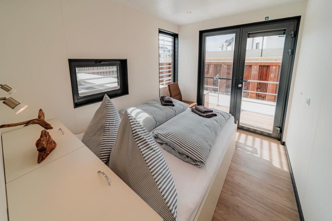 Schwimmendes Ferienhaus "Trinity" Ihr Seahome Auf Der Ostsee بيناموندا المظهر الخارجي الصورة